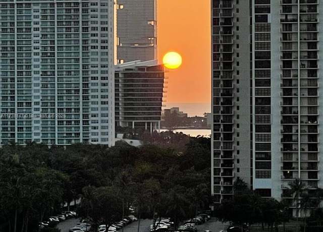 Property at 2750 NE 183rd St #1401, Aventura, FL 33160, 1 bed, 1.5 baths