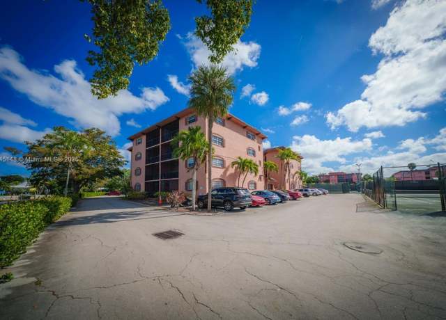 Property at 610 Tennis Club Dr #204, Fort Lauderdale, FL 33311, 2 beds, 2 baths