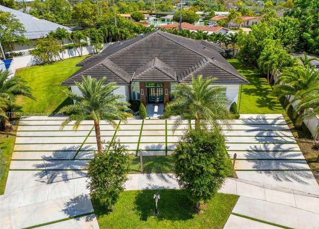 Property at 5815 SW 107th Pl, Miami, FL 33173, 4 beds, 4 baths