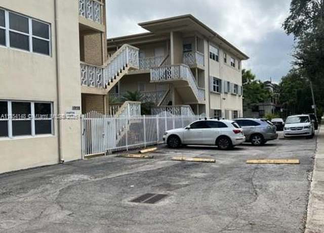 Property at 1958 Monroe St #208, Hollywood, FL 33020, 2 beds, 1 bath