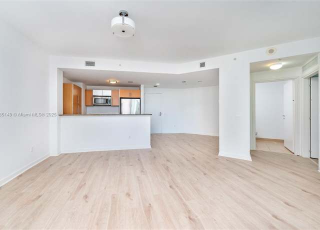 Property at 300 S Biscayne Blvd Unit T-1905, Miami, FL 33131, 1 bed, 1 bath