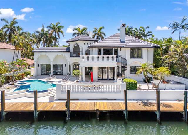 Property at 2561 Lucille Dr, Fort Lauderdale, FL 33316, 5 beds, 4.5 baths