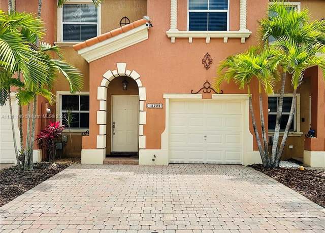 Property at 15222 SW 30th Ter, Miami, FL 33185, 3 beds, 2.5 baths