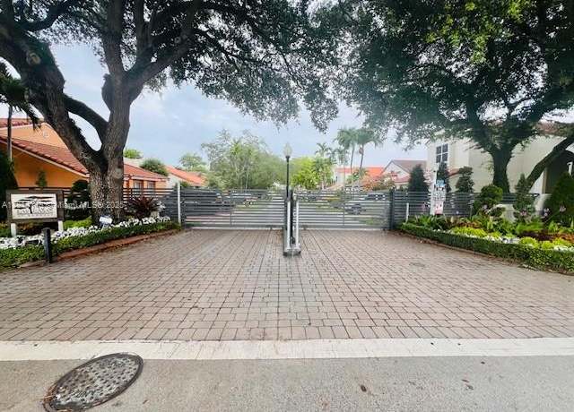 Property at 11861 SW 92nd Ln, Miami, FL 33186, 3 beds, 2 baths