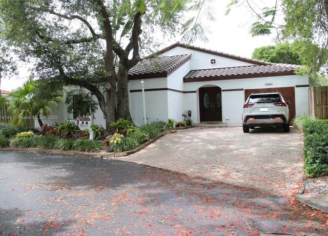 Property at 11861 SW 92nd Ln, Miami, FL 33186, 3 beds, 2 baths