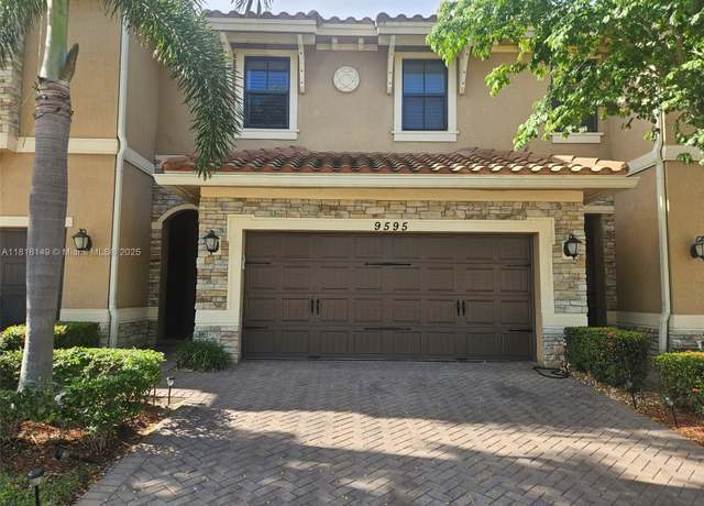 Property at 9595 N Town Parc Cir N, Parkland, FL 33076, 3 beds, 2.5 baths