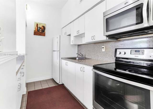 Property at 7400 W 20th Ave #315, Hialeah, FL 33016, 2 beds, 2 baths