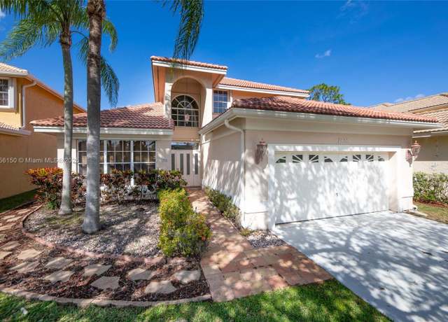 Property at 7800 NW 29th St, Margate, FL 33063, 4 beds, 2.5 baths
