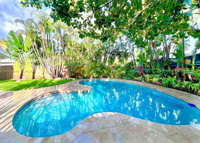 Property at 1318 Pierce St, Hollywood, FL 33019, 3 beds, 2 baths