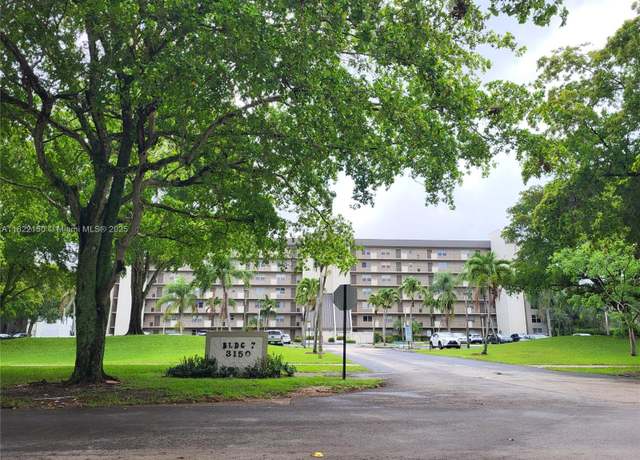 Property at 3150 W Rolling Hills Cir #310, Davie, FL 33328, 2 beds, 2 baths