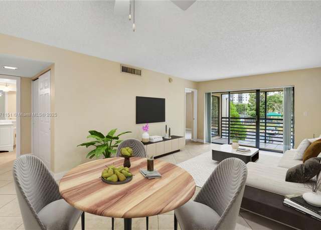 Property at 2326 S Cypress Bend Dr #218, Pompano Beach, FL 33069, 2 beds, 2 baths