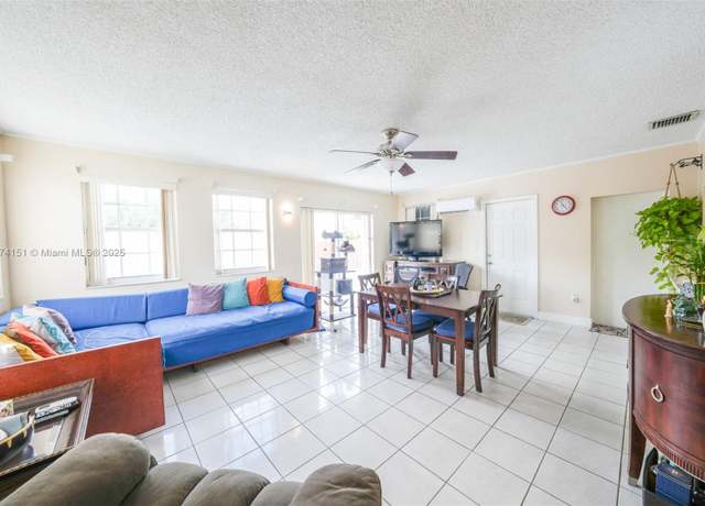 Property at 8110 NW 185th Ter, Hialeah, FL 33015, 4 beds, 2 baths