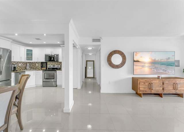 Property at 7115 Miami Lakes Dr Unit N28, Miami Lakes, FL 33014, 2 beds, 2 baths