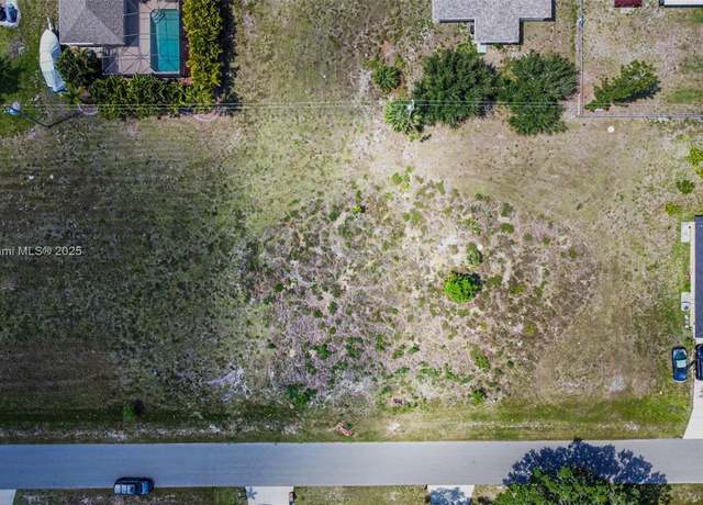 Property at 309 NW 4th Ter, Cape Coral, FL 33993