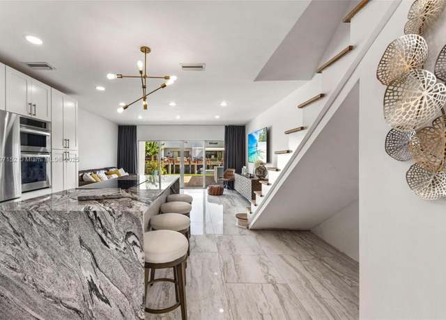 Property at 716 Rider Rd, Boynton Beach, FL 33435, 1 bed, 2 baths