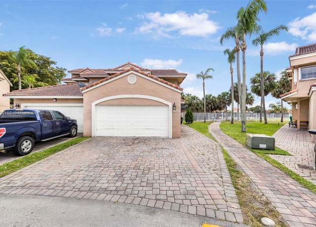 Property at 8252 NW 191st Ln Unit 15R, Hialeah, FL 33015, 2 beds, 1.5 baths