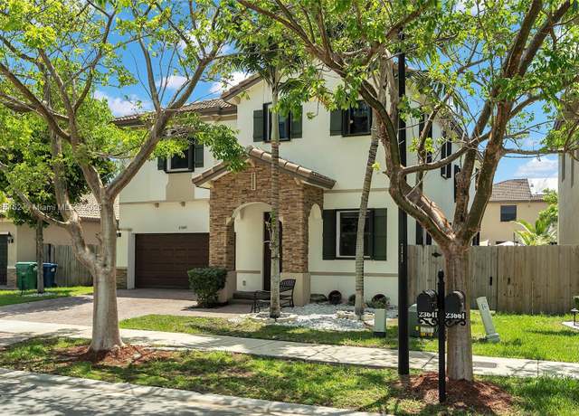 Property at 23641 SW 118th Pl, Homestead, FL 33032, 5 beds, 3 baths
