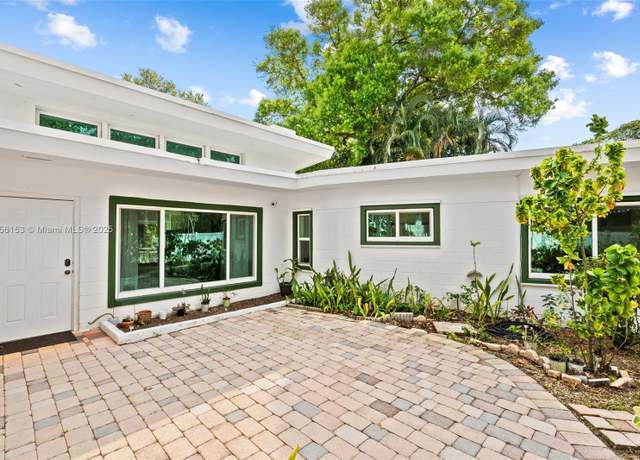 Property at 836 SW 18th Ct, Fort Lauderdale, FL 33315, 3 beds, 2 baths