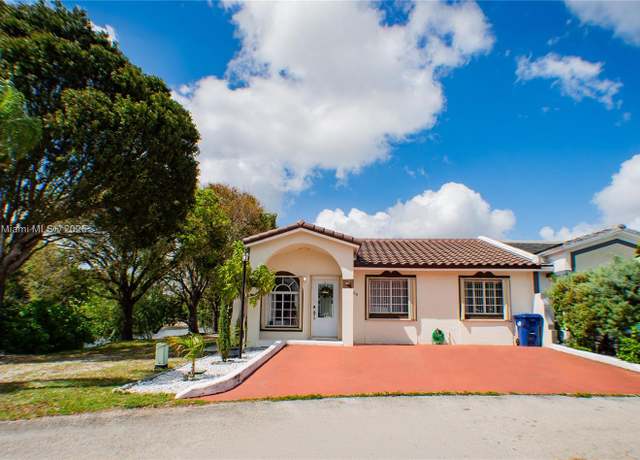 Property at 7689 NW 180th Ter, Hialeah, FL 33015, 3 beds, 2 baths