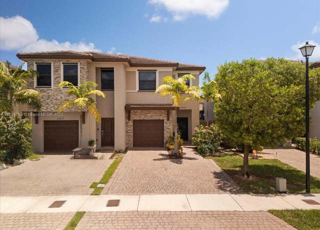 Property at 25041 SW 108th Ave, Homestead, FL 33032, 3 beds, 2.5 baths