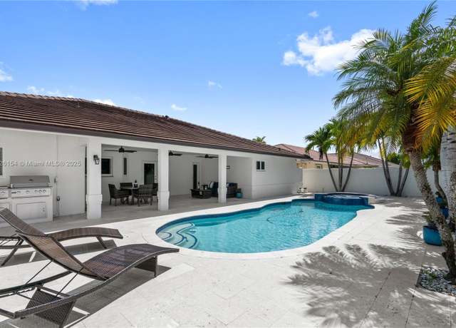 Property at 14288 SW 21st Ter, Miami, FL 33175, 4 beds, 3.5 baths