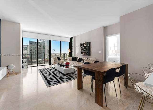 Property at 68 SE 6th St #1404, Miami, FL 33131, 3 beds, 3.5 baths