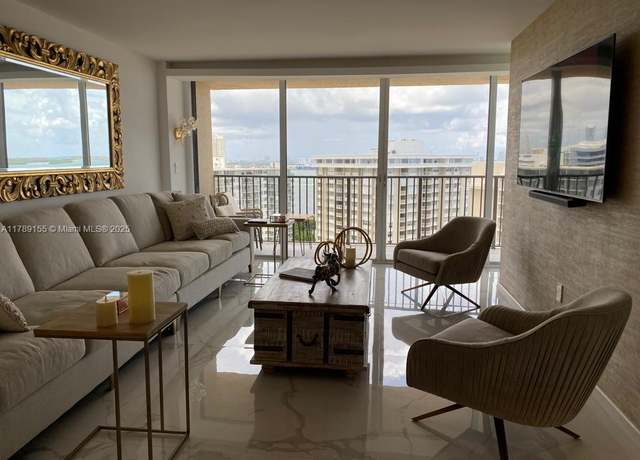 Property at 1450 Brickell Bay Dr #1709, Miami, FL 33131, 2 beds, 2 baths