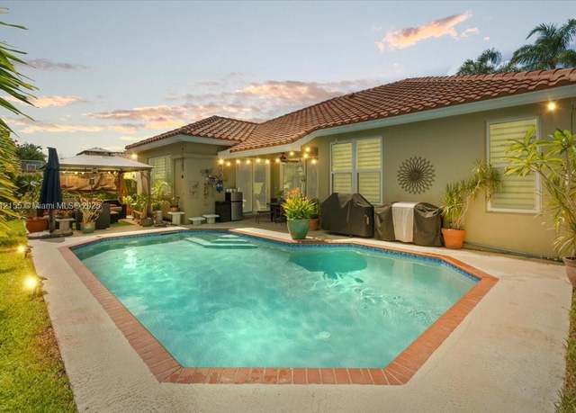 Property at 18342 NW 11th St, Pembroke Pines, FL 33029, 4 beds, 2.5 baths