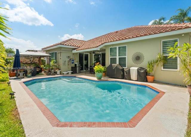 Property at 18342 NW 11th St, Pembroke Pines, FL 33029, 4 beds, 2.5 baths