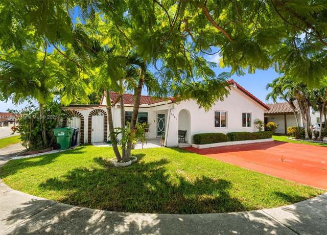 Property at 1501 SW 138th Ave, Miami, FL 33184, 4 beds, 2 baths