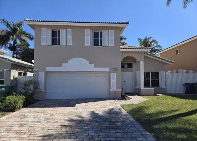 Property at 24911 SW 120th Pl, Homestead, FL 33032, 4 beds, 2.5 baths
