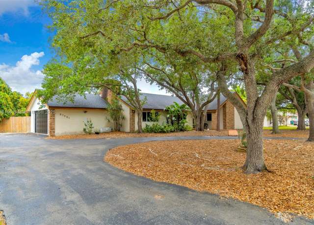 Property at 27531 SW 167th Ave, Homestead, FL 33031, 4 beds, 2 baths