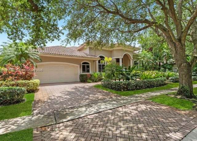 Property at 5640 Oakview Ter, Hollywood, FL 33312, 3 beds, 3.5 baths