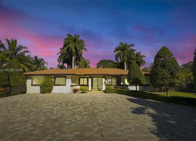 Property at 12301 SW 240th St, Homestead, FL 33032, 3 beds, 4.5 baths