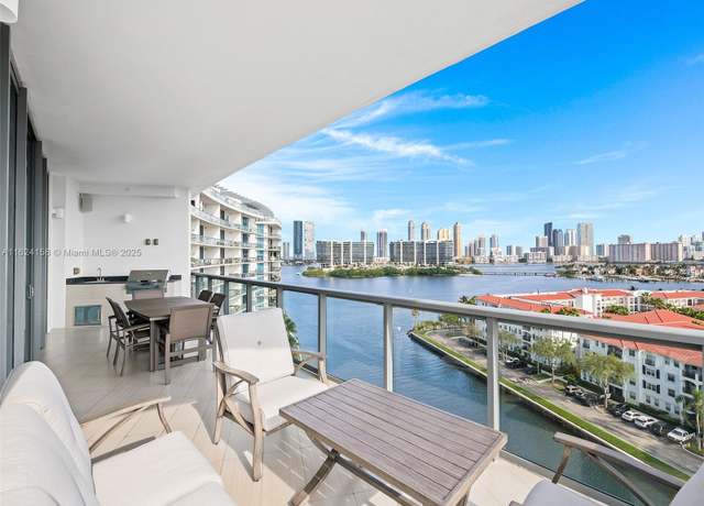 Property at 3250 NE 188th St #901, Aventura, FL 33180, 2 beds, 2.5 baths