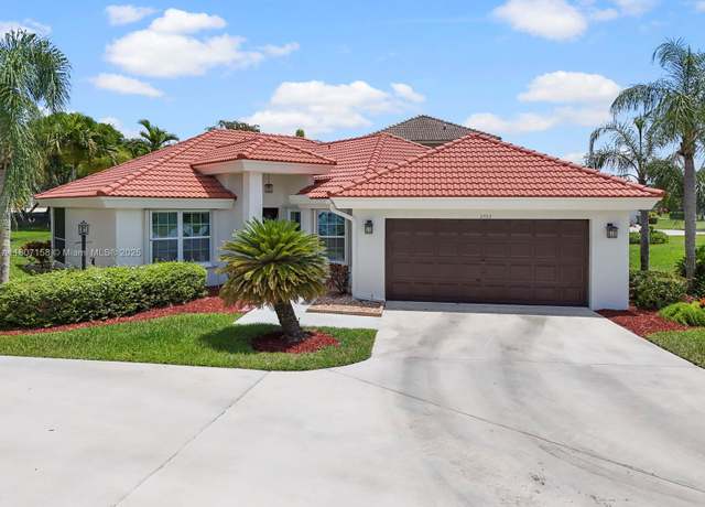 Property at 2703 Augusta Dr, Homestead, FL 33035, 2 beds, 2 baths