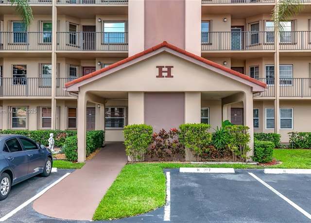 Property at 1100 SW 130th Ave Unit 111H, Pembroke Pines, FL 33027, 2 beds, 2 baths