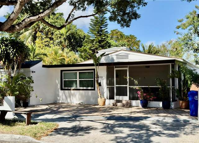 Property at 2221 SW 26th Ln, Miami, FL 33133, 6 beds, 7 baths