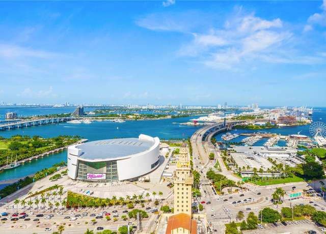 Property at 159 NE 6th St #3016, Miami, FL 33132, 3 beds, 2.5 baths