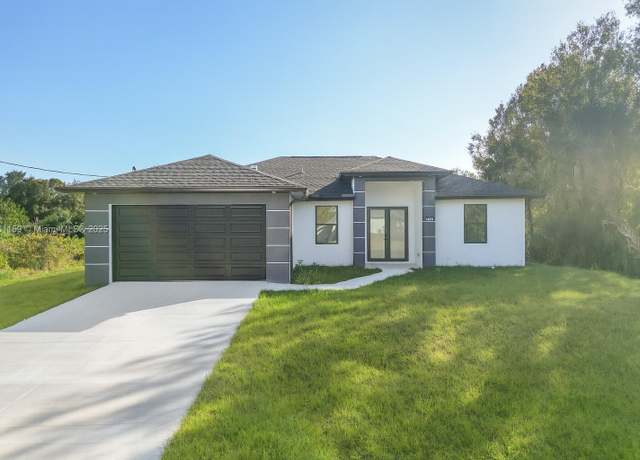 Property at 2708 Helen Pl, Lehigh Acres, FL 33971, 3 beds, 2 baths