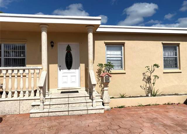 Property at 71 W 42nd St, Hialeah, FL 33012, 6 beds, 4 baths