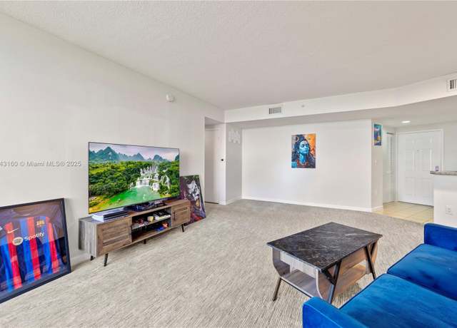 Property at 19501 W Country Club Dr #2106, Aventura, FL 33180, 1 bed, 1 bath