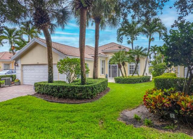 Property at 815 Niemen Dr, Palm Beach Gardens, FL 33410, 3 beds, 2 baths