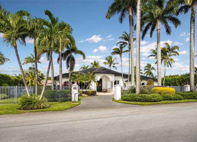 Property at 9445 SW 68th St, Miami, FL 33173, 6 beds, 3.5 baths