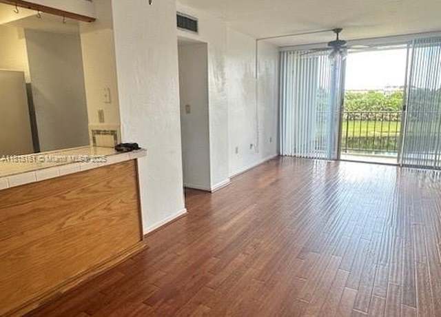 Property at 870 NW 87th Ave #302, Miami, FL 33172, 3 beds, 2 baths