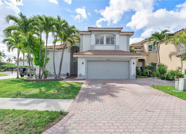 Property at 4765 NW 122nd Dr, Coral Springs, FL 33076, 4 beds, 3.5 baths