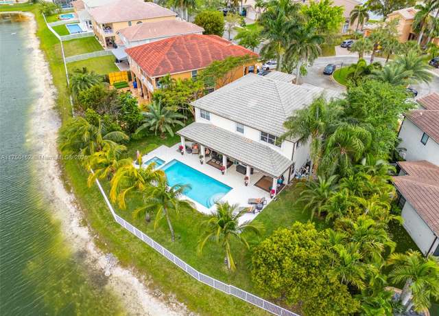 Property at 5383 SW 186th Way, Miramar, FL 33029, 6 beds, 4 baths
