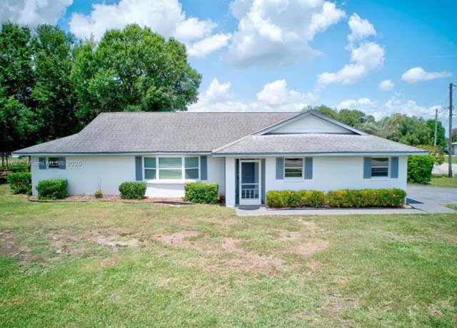 Property at 100 Honeysuckle Ln, Lake Placid, FL 33852, 3 beds, 2 baths