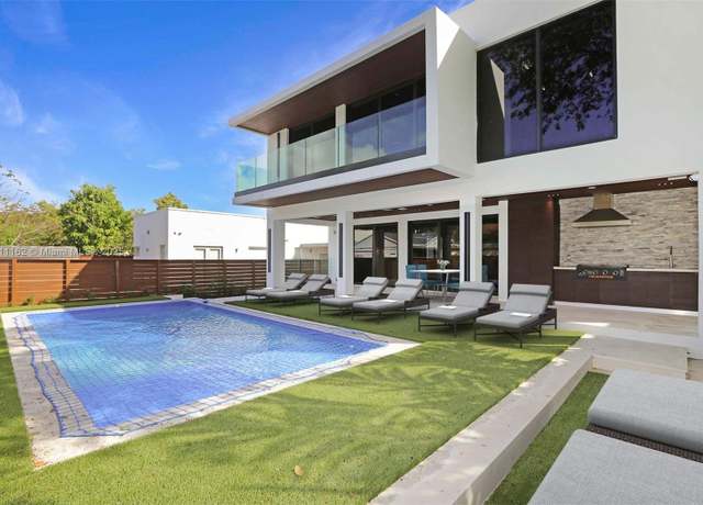 Property at 330 SW 19th Rd, Miami, FL 33129, 4 beds, 5 baths