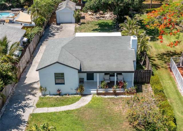 Property at 246 NE 13th St, Delray Beach, FL 33444, 3 beds, 1 bath